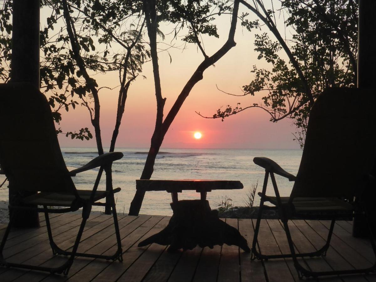 Sekongkang Castaway Surf Retreat 1酒店 外观 照片